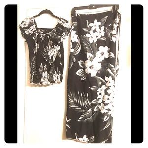 Woman’s 2 piece  wrap around skirt